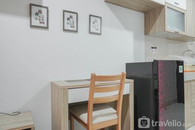 Apartemen Springwood Residence Tangerang - Cozy Studio Apartment with Super Single Bed at Springwood Residence By Travelio