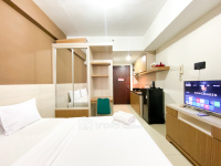 Simply Look Studio at Grand Dhika City Apartment By Travelio
