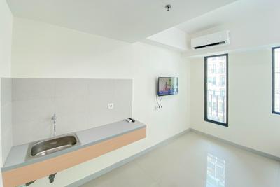 Apartemen Osaka Riverview PIK 2 - Good Deal Studio Unfurnished with AC at Osaka Riverview PIK 2 Apartment By Travelio