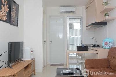 Comfy Bassura City 2BR Apartment with Easy Access to Shopping Mall By Travelio