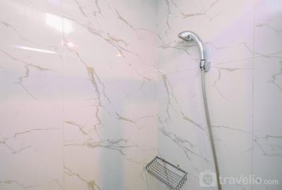 Apartemen Grand Kamala Lagoon - Modern and Spacious Studio with City View Grand Kamala Lagoon Apartment By Travelio
