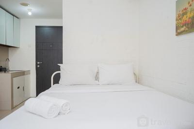 Comfort and Cozy Stay Studio Room at Baileys Apartment By Travelio