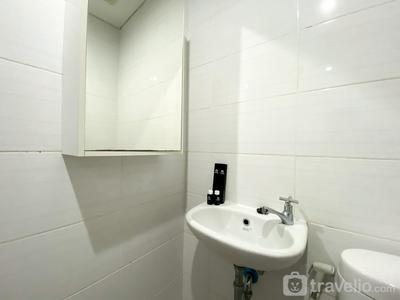 Apartemen Grand Dhika City Jatiwarna - Well Furnished and Homey 1BR at Grand Dhika City Jatiwarna Apartment By Travelio