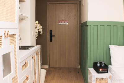 Apartemen Meikarta - Minimalist Design Studio at Meikarta Apartment By Travelio