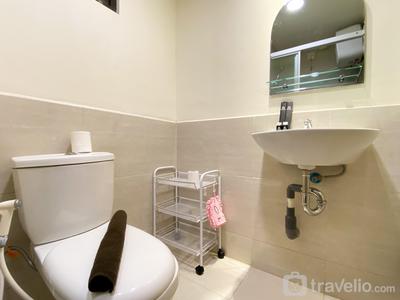 Apartemen Meikarta - Comfortable Design 2BR with Working Space Apartment at Meikarta By Travelio