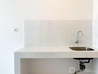 Apartemen Tokyo Riverside PIK 2 - Homey Studio Unfurnished at 17th Floor Tokyo Riverside PIK 2 Apartment By Travelio