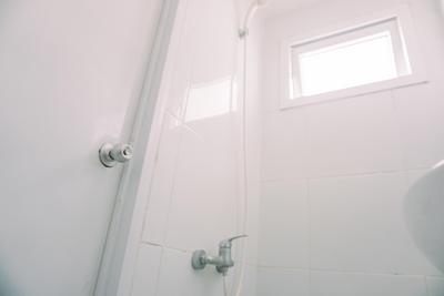 Apartemen Aeropolis Residence - Minimalis 2BR Unfurnished with AC Apartment at Aeropolis Residence By Travelio