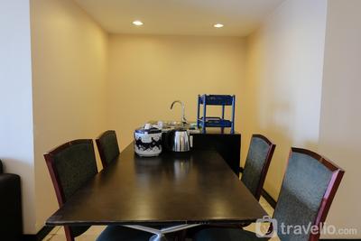 Apartemen Braga City Walk - Best Location 2BR at Braga City Walk Apartment By Travelio