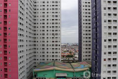 Apartemen Green Pramuka City - Modern 2BR Green Pramuka City Apartment near Shopping Center By Travelio