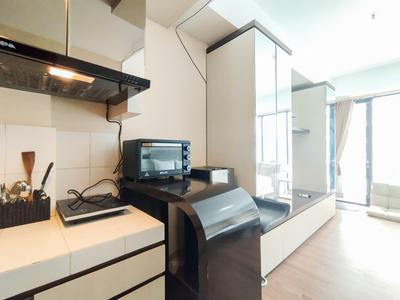 Apartemen Beverly Dago - Simply and Comfy Studio Room Apartment Beverly Dago By Travelio