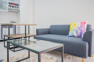 Apartemen Emerald Bintaro - Comfy and Stylish 2BR Emerald Bintaro Apartment By Travelio