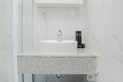 Apartemen Grand Kamala Lagoon - Comfy and Warm Studio Grand Kamala Lagoon Apartment By Travelio