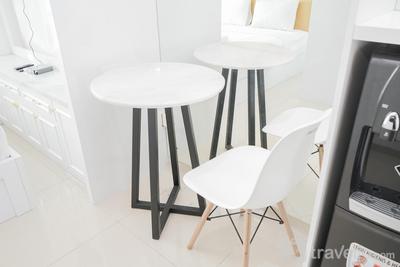 Apartemen Tree Park City Cikokol - Comfort and Modern Studio at Tree Park City Cikokol Apartment By Travelio