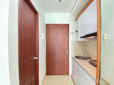 Apartemen Taman Melati Jatinangor - Monochrome Studio Room at Taman Melati Jatinangor Apartment By Travelio