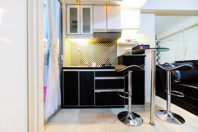 Apartemen Green Palace Kalibata - Monochrome Style 2BR Green Palace Kalibata Apartment By Travelio