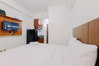 Apartemen Transpark Cibubur - Simply Design Studio at Transpark Cibubur Apartment By Travelio