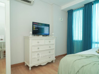 Apartemen Capitol Suites - Chic and Warm Studio Room at Apartment Capitol Suites By Travelio