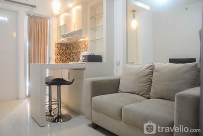 Apartemen Bassura City - Comfort Living 2BR Room at Bassura City Apartment By Travelio