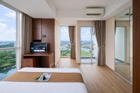 Apartemen Pacific Garden - Campus Town @Alam Sutera - Wooden Accents Studio for 2 Pax at Pacific Garden Campus Town Apartment By Travelio