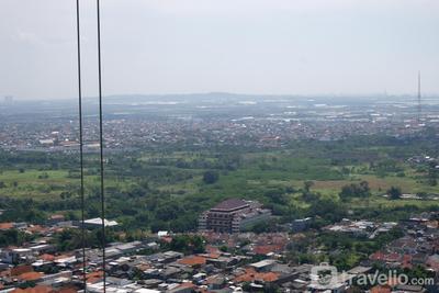 Apartemen Benson Supermall Mansion - Exclusive and Spacious 2BR Apartment at Supermall Mansion Surabaya By Travelio