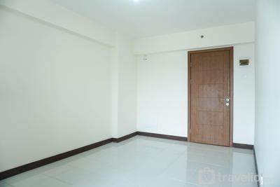 Unfurnished Studio Cinere Resort Apartment with AC By Travelio