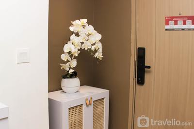 Apartemen Meikarta - Minimalist Design Studio at Meikarta Apartment By Travelio