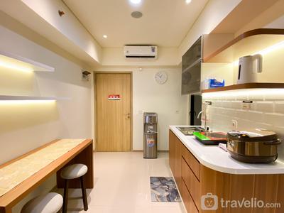 Apartemen Meikarta - Comfortable Design 2BR with Working Space Apartment at Meikarta By Travelio