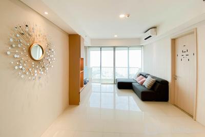 Apartemen St. Moritz Puri - Comfortable and Warm 2BR at St. Moritz Puri Apartment By Travelio