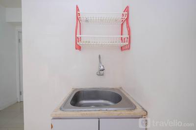 Apartemen Green Pramuka City - 2BR Unfurnished Apartment Green Pramuka City with AC By Travelio