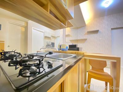 Apartemen Parahyangan Residence - Nice and Cozy 2BR Apartment at Parahyangan Residence By Travelio
