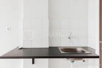 Apartemen Emerald Bintaro - Unfurnished Studio with AC at Emerald Bintaro Apartment By Travelio