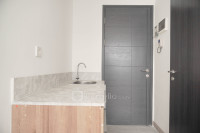 Apartemen Collins Boulevard - Unfurnished Studio with AC at Collins Boulevard Apartment By Travelio