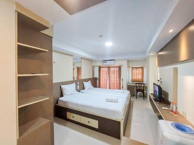 Good Deal and Homey Studio Apartment at Mansyur Residence By Travelio