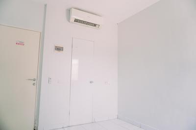 Apartemen Aeropolis Residence - Minimalis 2BR Unfurnished with AC Apartment at Aeropolis Residence By Travelio