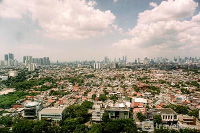 Apartemen Gallery West Residence - Comfy 1BR with Storage Room at Gallery West Residence Apartment By Travelio