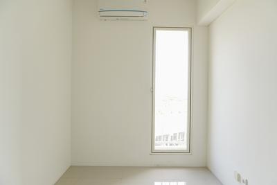 Apartemen Silk Town Alexandria - Unfurnished with AC at 2nd Floor 2BR Silk Town Alexandria By Travelio