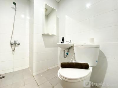 Apartemen Grand Dhika City Jatiwarna - Well Furnished and Homey 1BR at Grand Dhika City Jatiwarna Apartment By Travelio