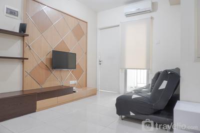Warm and Cozy 2BR at Pakubuwono Terrace Apartment By Travelio