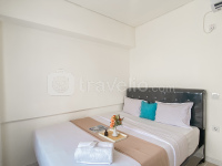 Standard 2BR Room at Meikarta Apartment By Travelio