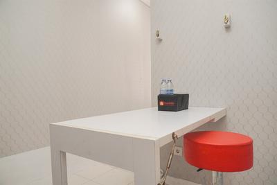 Apartemen Nifarro Park - Cozy Studio at Nifarro Park Apartment By Travelio