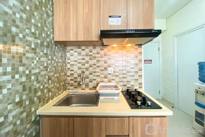Apartemen Green Pramuka City - Comfy and Well Furnished 2BR at Green Pramuka City Apartment By Travelio