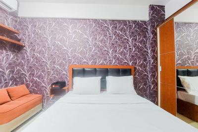 Apartemen Green Lake View - Homey and Cozy Stay Studio Green Lake View Apartment By Travelio
