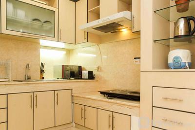 Apartemen FX Residence - High Floor and Strategic 3BR Apartment at FX Residence By Travelio