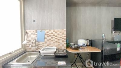 Apartemen Green Park View - Homey and Tidy Studio Green Park View Apartment By Travelio