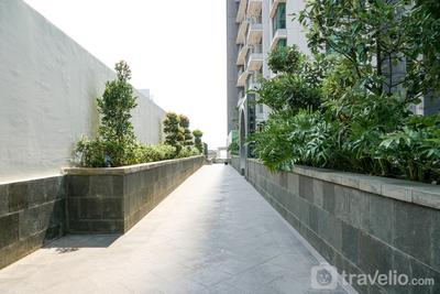 Apartemen St. Moritz Puri - Unfurnished 2BR with AC at 7th Floor St. Moritz Apartment with City View By Travelio