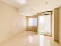 Apartemen LRT City Sentul - Royal Sentul Park - Unfurnished Studio Room with AC at Royal Sentul Park Apartment By Travelio