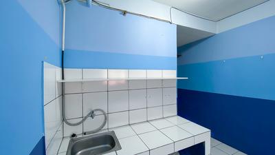 Apartemen East Park - Cozy Studio Unfurnished with AC at East Park Apartment By Travelio