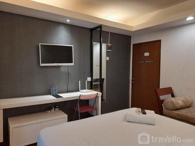 Apartemen Gateway Ahmad Yani Cicadas - Modern Studio Room at Gateway Ahmad Yani Cicadas Apartment By Travelio