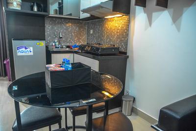 Apartemen Puri Park View - Modern 2BR Puri Park View Apartment Near Lippo Puri By Travelio