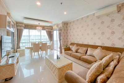 Best Strategic and Nice 3BR Apartment at Sahid Sudirman Residence By Travelio